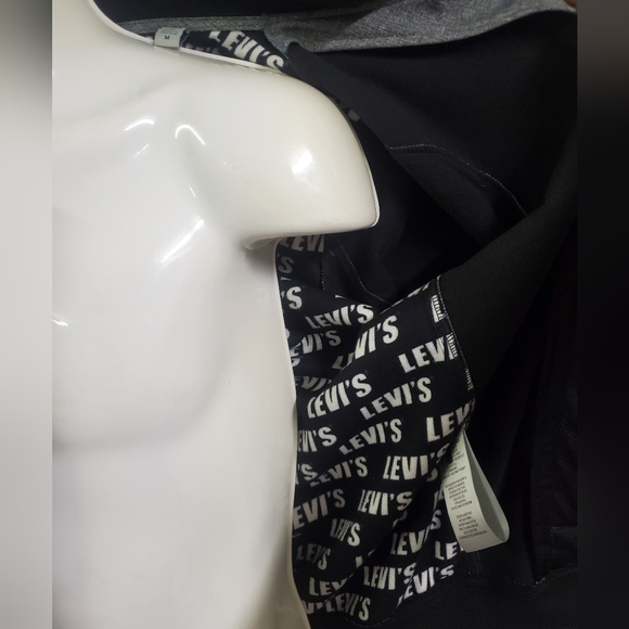 Levi's Men's Hooded Water Resistant Softshell Bomber Jacket size M - Picture 5 of 7